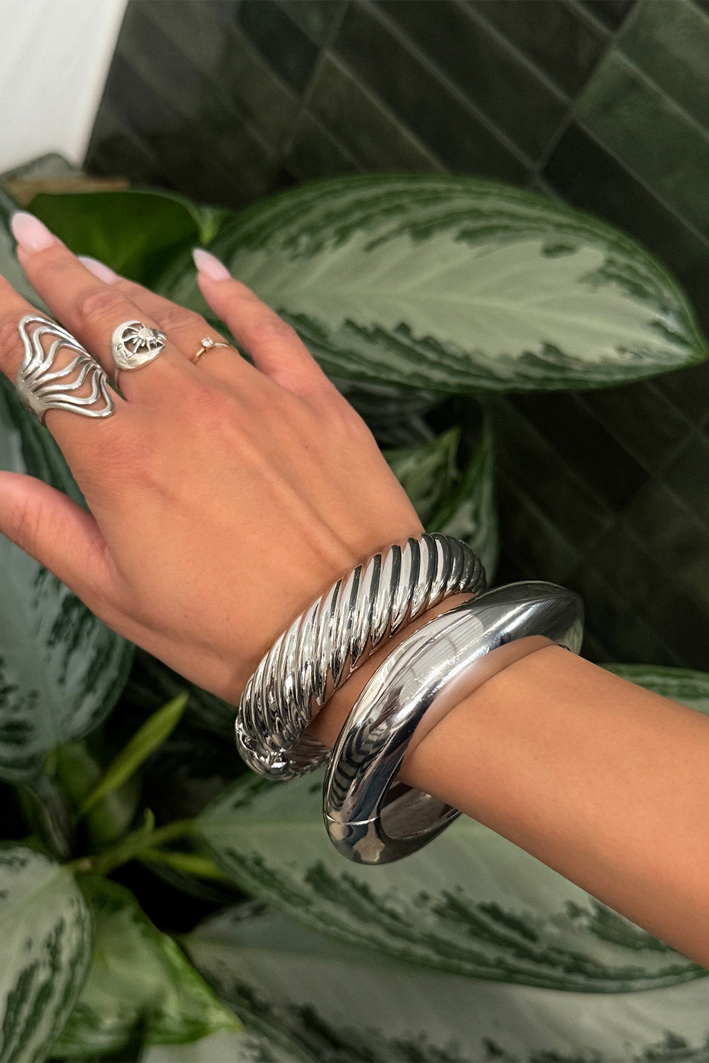 Elsa Set of 2 Silver Bangles